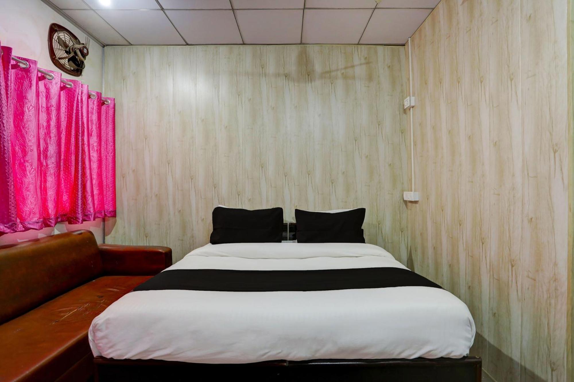 Collection O Harsh Hotel & Restaurant Bhiwadi Eksteriør billede