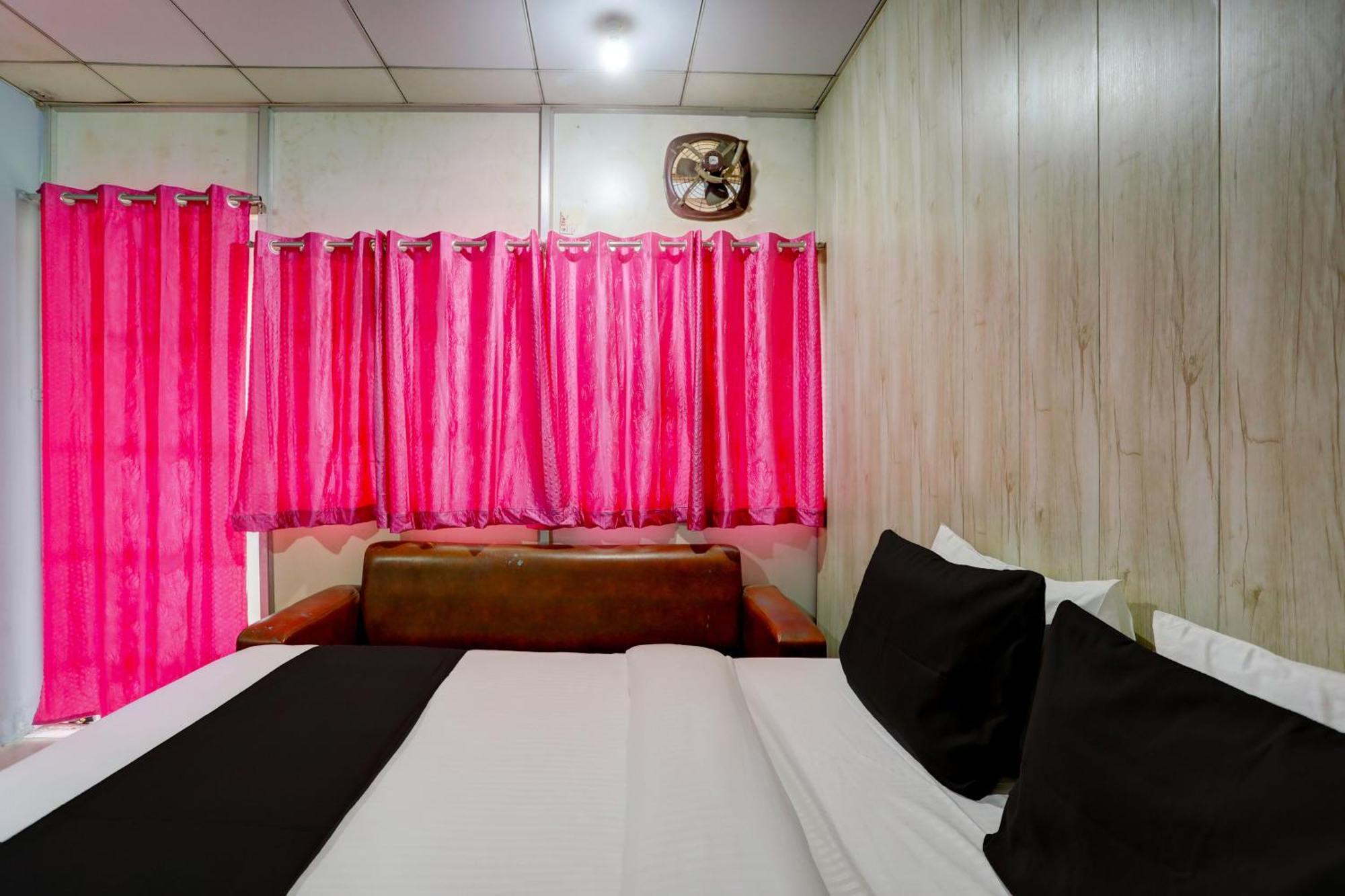 Collection O Harsh Hotel & Restaurant Bhiwadi Eksteriør billede