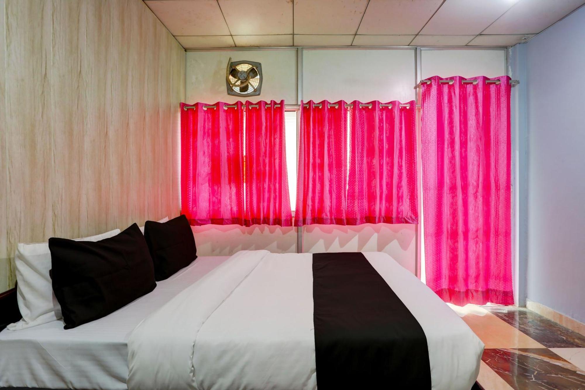 Collection O Harsh Hotel & Restaurant Bhiwadi Eksteriør billede